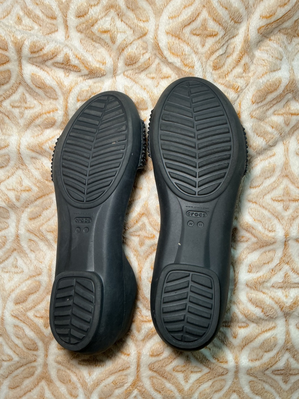 ✨ Crocs Black Rhinestone Comfort Sandals – Women’s Size 11 ✨ - Picture 3 of 3